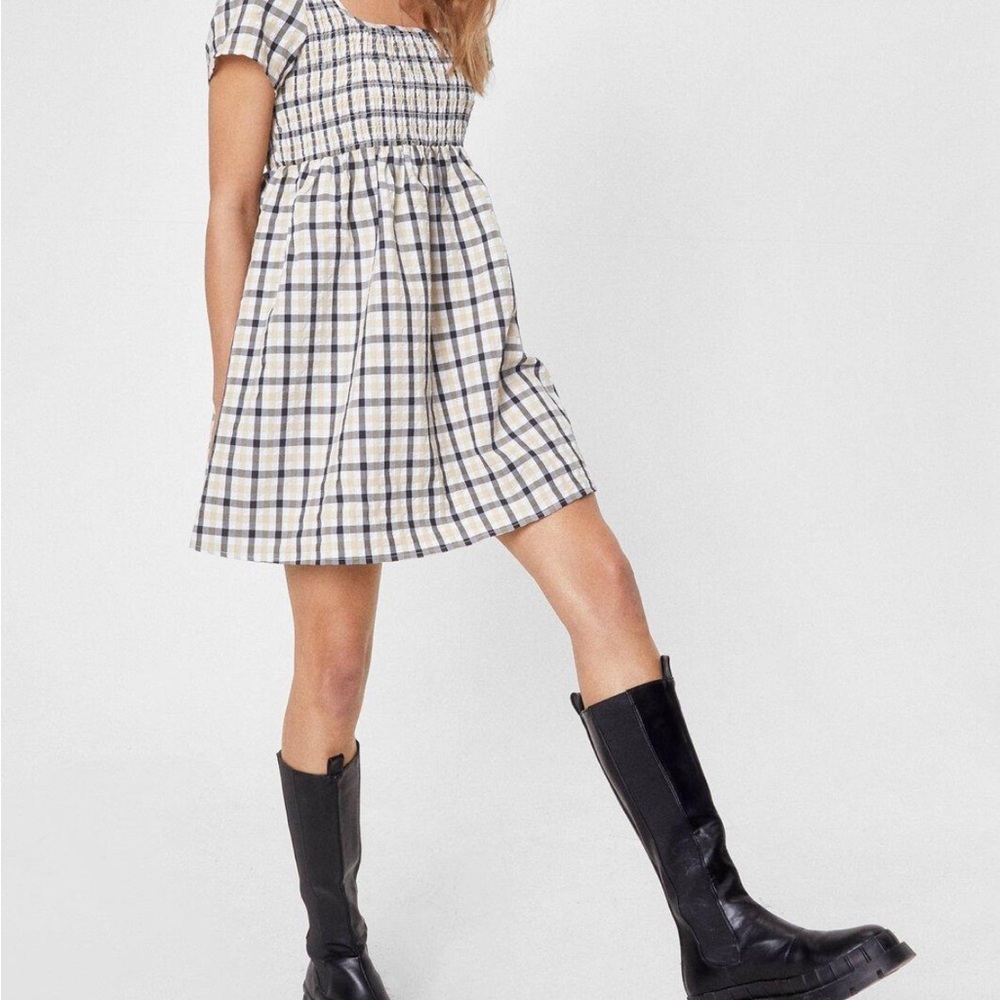 Nasty Gal plaid dress with open back size 4